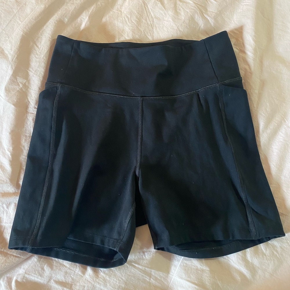 Girlfriend Collective Compression Pocket Run Shorts